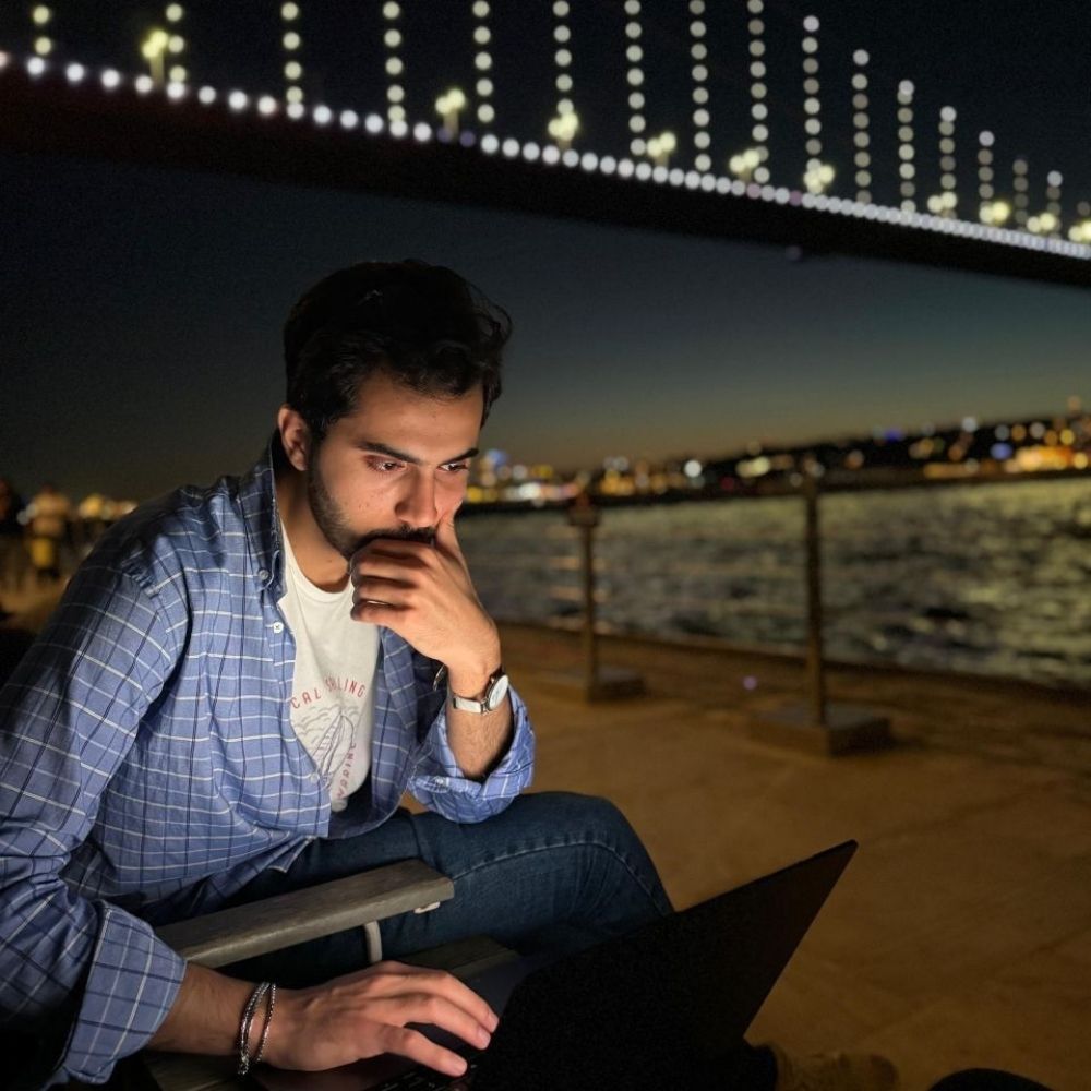 Yazılım Geliştirici